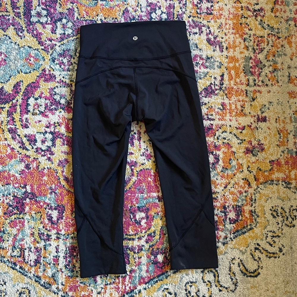 Lululemon crop leggings black 6